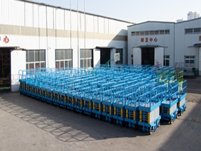 剪叉式升降機用來維修飛機的要點