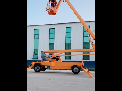 湖南客戶已選曲臂式升降機一臺