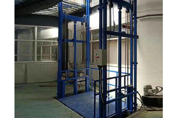 移動(dòng)升降平臺(tái)