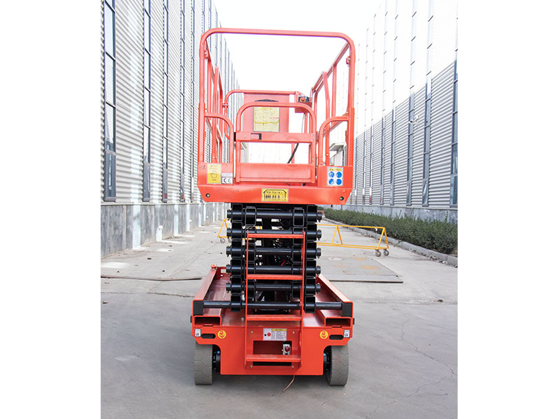 自行式升降機 自行式升降機