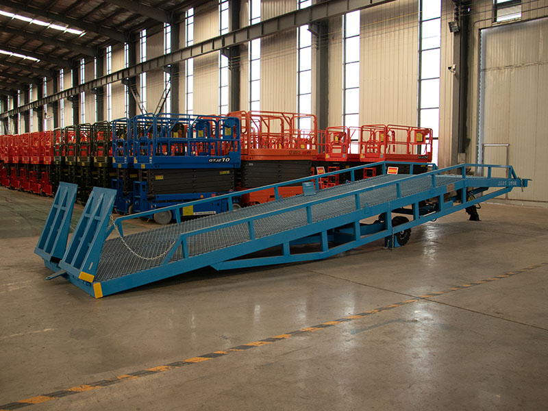 移動式登車橋 移動式登車橋