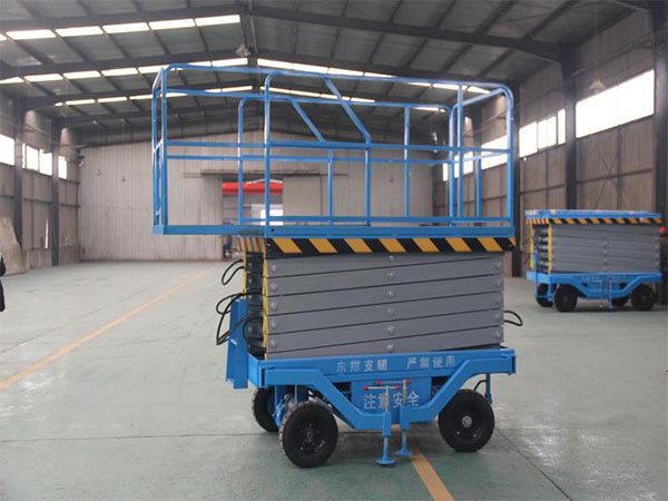 移動式升降機 移動式升降機